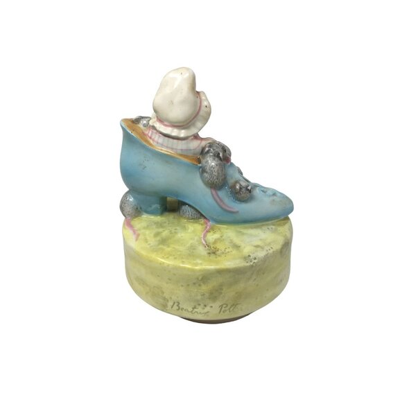 Vintage Schmid There was an old woman that lived in a shoe Music Box - Picture 3 of 7